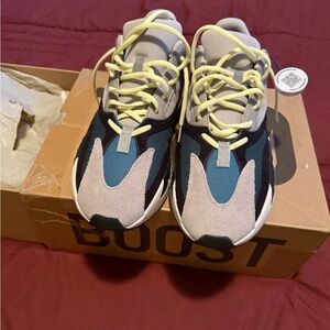 Yeezy 700 Wave Runner